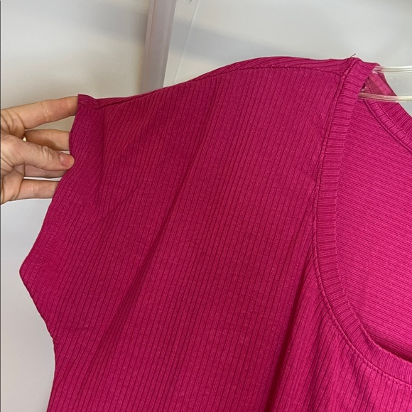 Felina Fuchsia Ribbed Short Sleeve Tee- L - Picture 4 of 5
